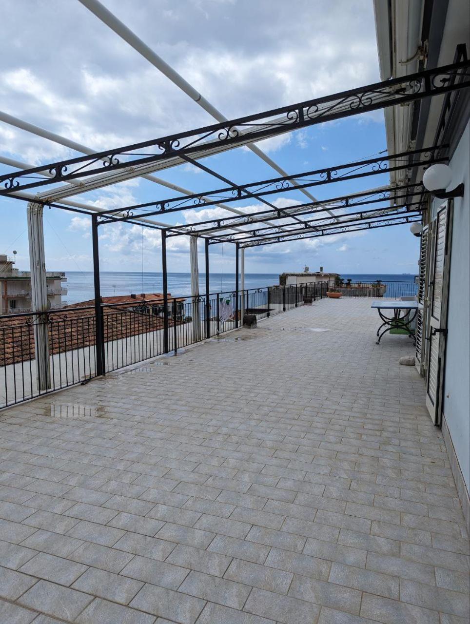 Piccolo Appartamento Con Grande Terrazzo Panoramico Maiori Kültér fotó